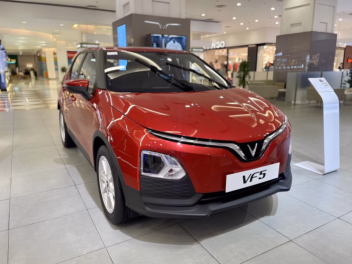 vinfast-vf5-plus-2023-mau-do.jpg