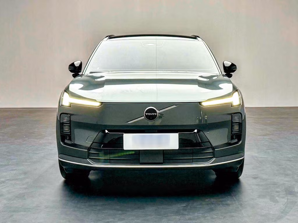 Ảnh thực tế mẫu SUV sắp được hồi sinh của Volvo ảnh 3