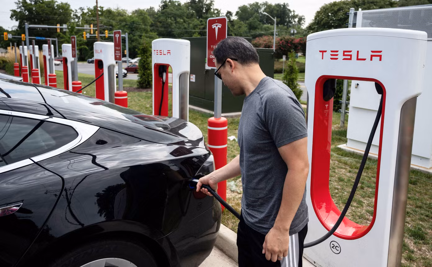 Lượng khách hàng sử dụng trạm sạc Supercharger ngày càng tăng xuất phát từ sự mở rộng các thương hiệu đối tác của Tesla.