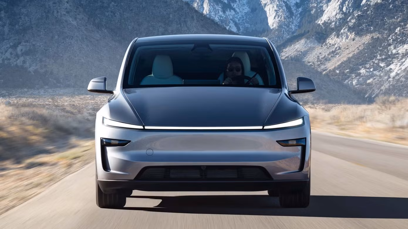 Crossover điện Tesla Model Y 2025.