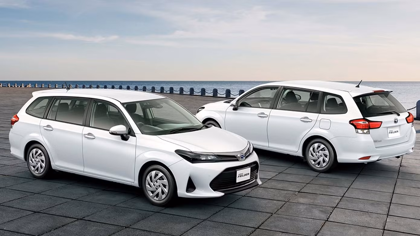 Phiên bản wagon Toyota Corolla Fielder.