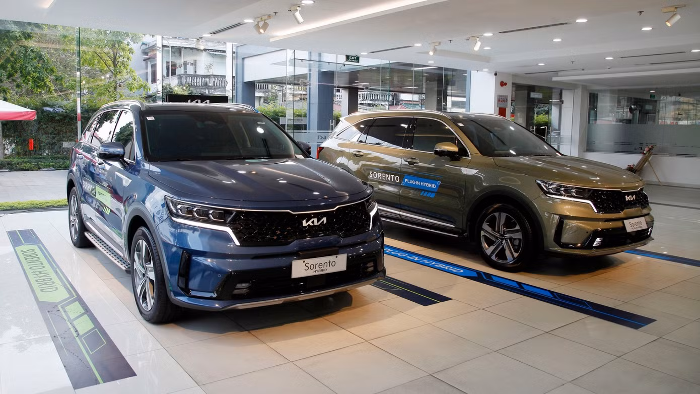 Kia Sorento hybrid.