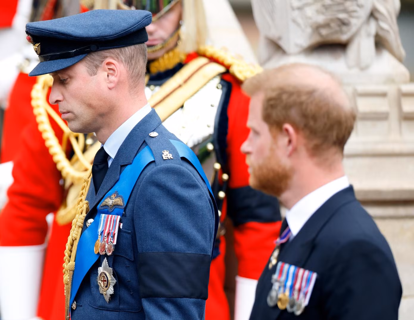 Các chuyên gia hoàng gia tin rằng hiềm khích giữa William và Harry không thể giải quyết một sớm, một chiều. Ảnh: Getty Images.