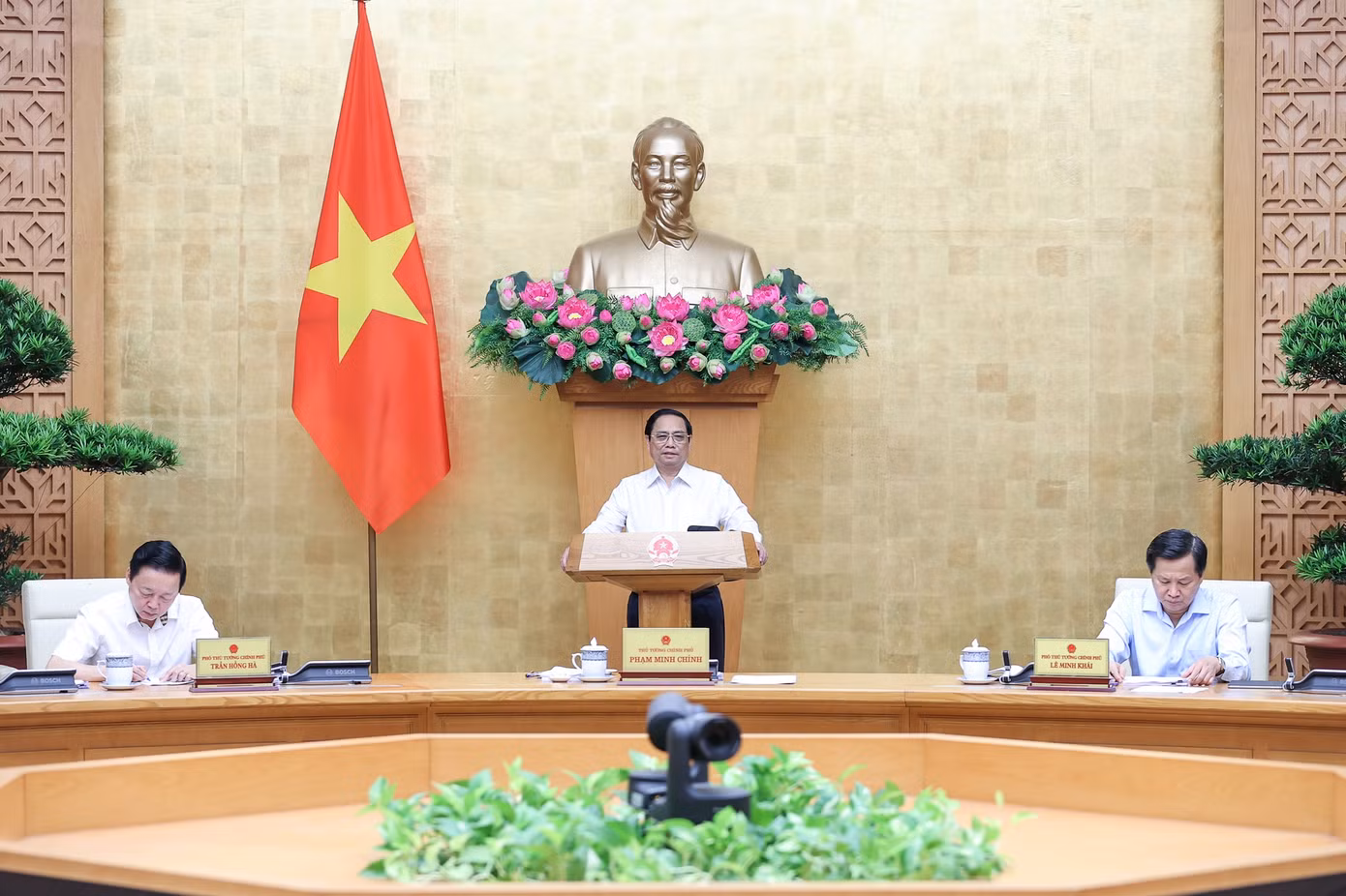 Chính phủ họp chuyên đề về xây dựng pháp luật