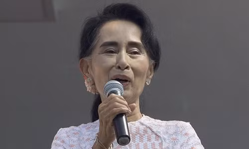 Chân dung 'Quý bà' Myanmar Aung San Suu Kyi ảnh 18