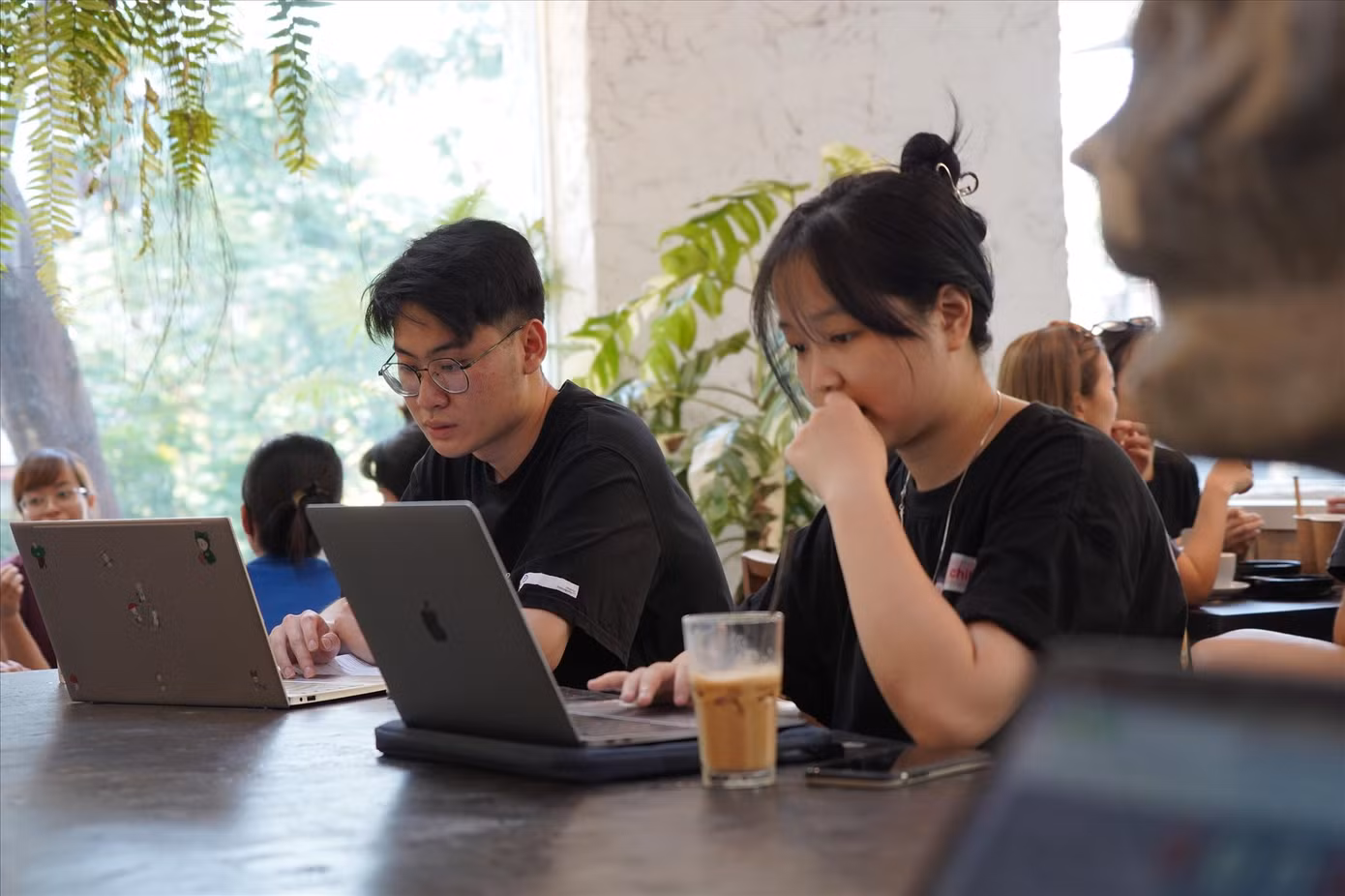 Nhân sự Gen Z có cá tính mạnh mẽ, ưa thích sự trải nghiệm. Ảnh: Châu Linh