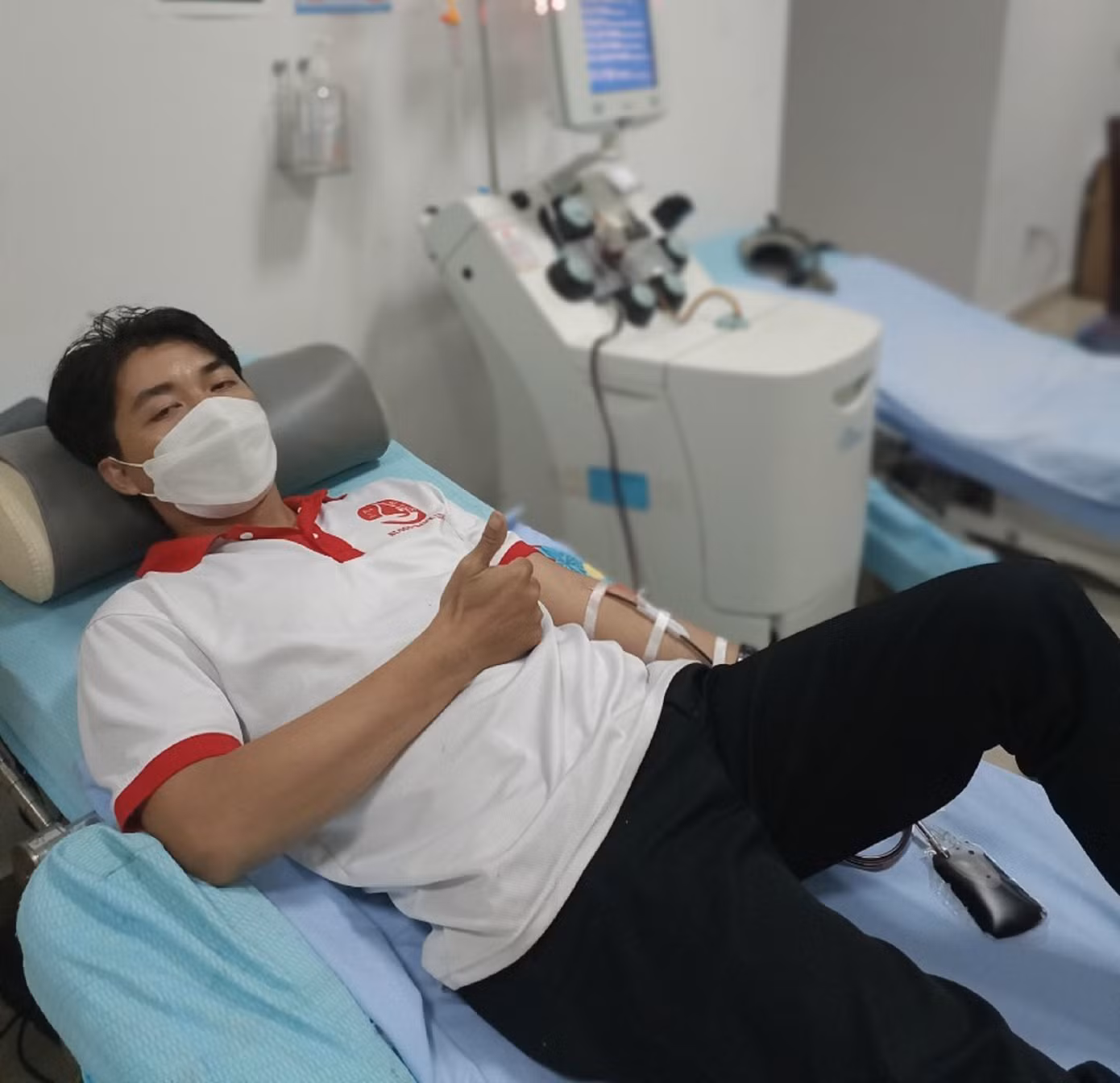 Anh Bình hiến tiểu cầu