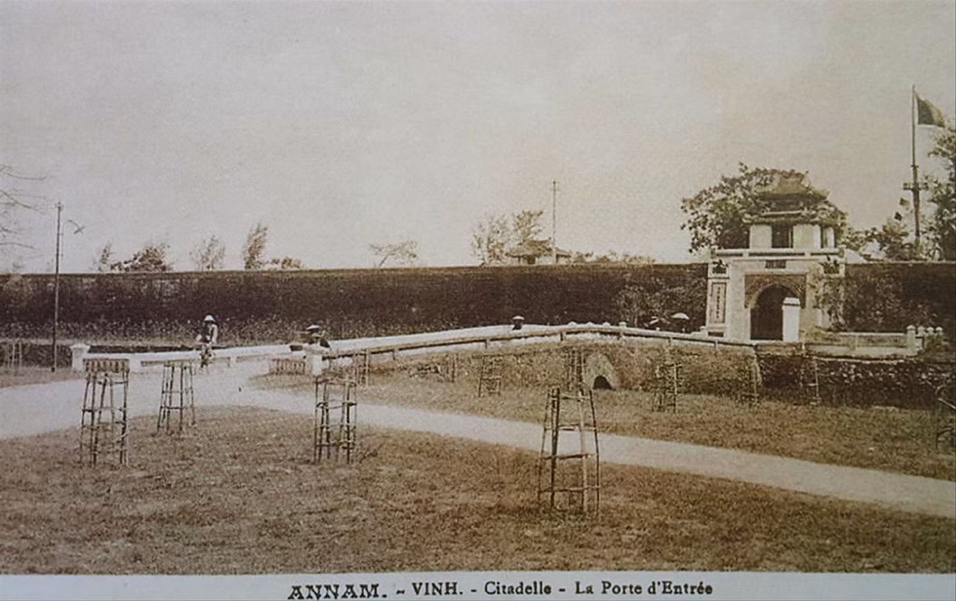 Cổng thành Vinh năm 1929. Ảnh: Trần Đình Quán