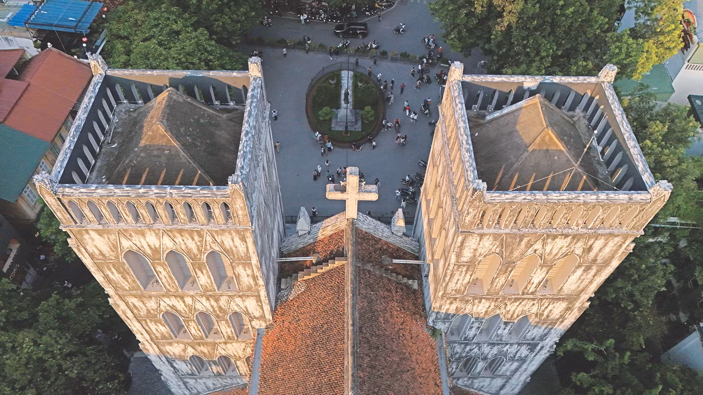 Một góc Nhà thờ Lớn Hà Nội