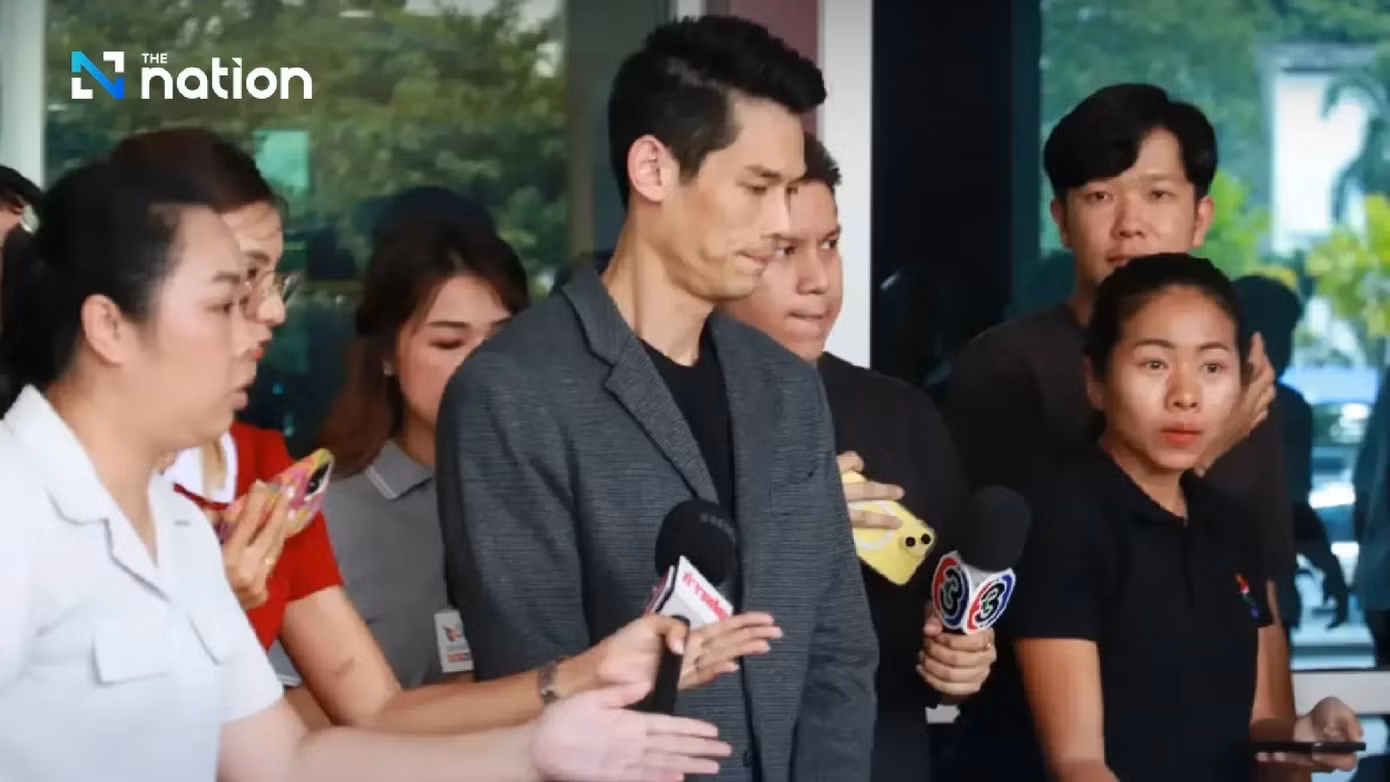 Kan Kantathavorn tổ chức họp báo xin lỗi, hủy bỏ hết lịch trình công việc và chấm dứt hợp đồng với iCon sau khi vụ lừa đảo đa cấp bị phanh phui. Ảnh: The Nation.