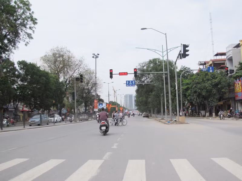 Sẵn sàng vượt đèn đỏ khi không có cảnh sát giao thông