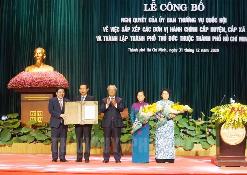 TPHCM tổ chức lễ công bố thành lập TP Thủ Đức trên cơ sở sát nhập 3 quận 2, 9, Thủ Đức