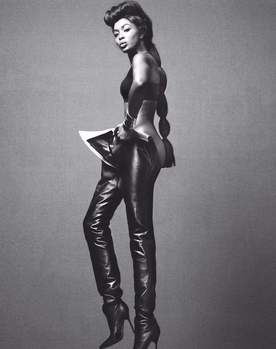 Sức quyến rũ mê hoặc của 'báo đen' Naomi Campbell ảnh 9