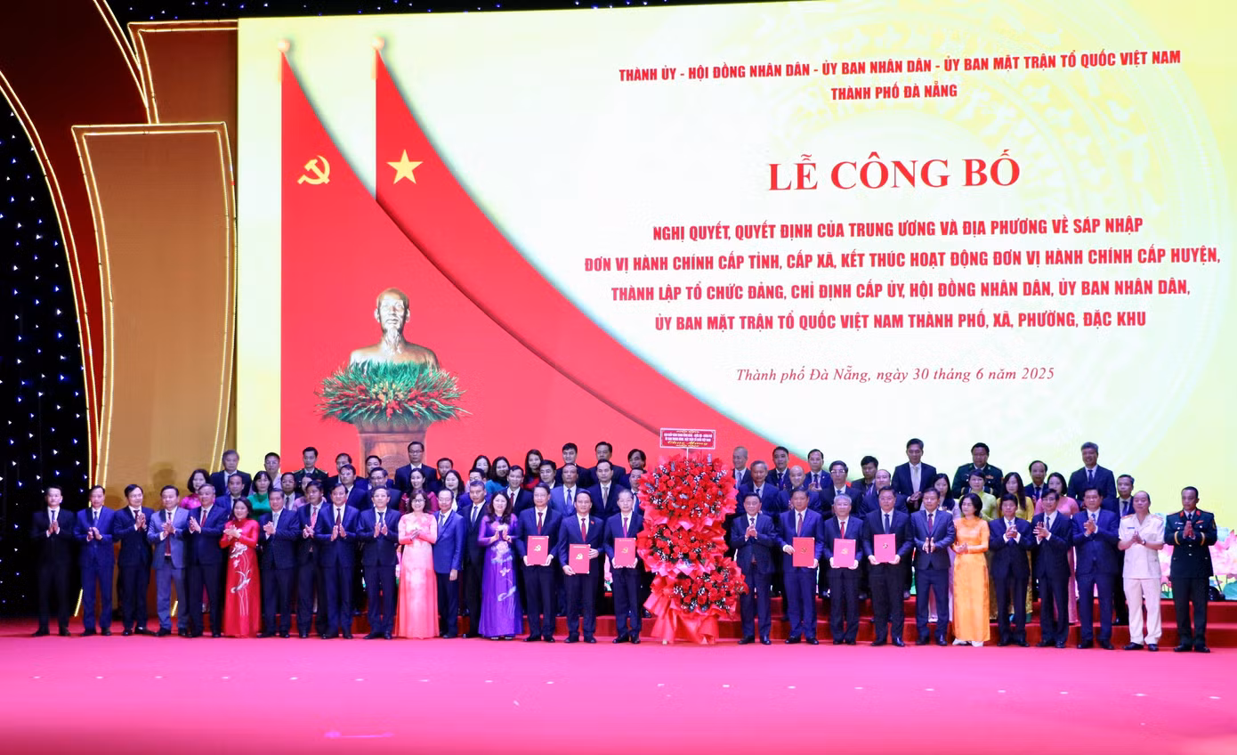 Ra mắt Đảng bộ TP Đà Nẵng mới sau sáp nhập, hợp nhất với Quảng Nam.