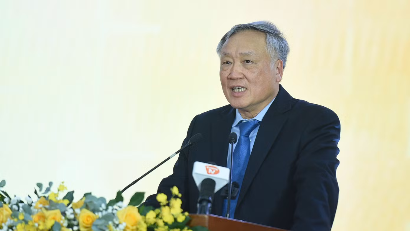 Phó Thủ tướng Nguyễn Hòa Bình.