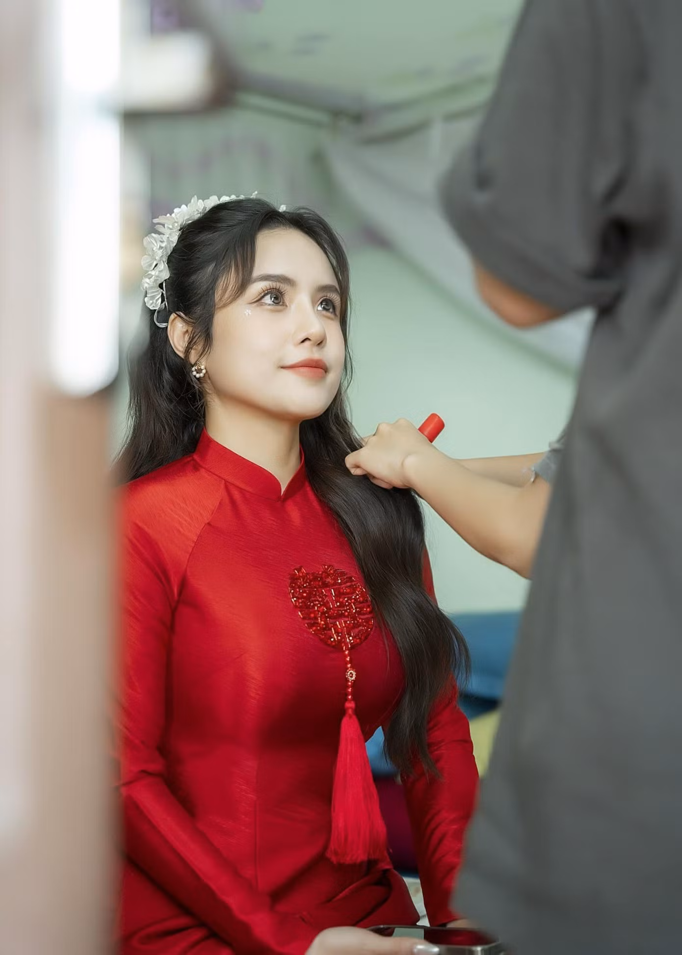 Thái Trinh không chia sẻ danh tính chồng sắp cưới.