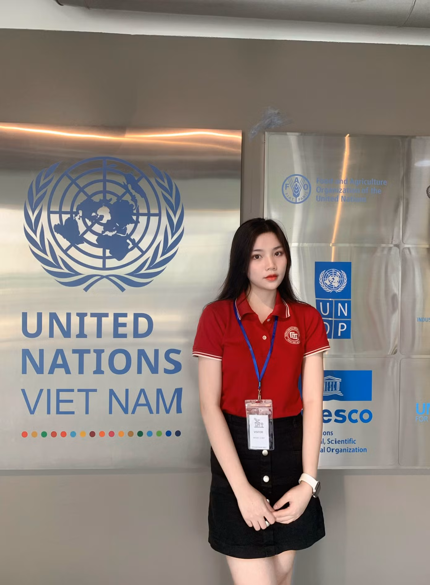 Lê Hạnh là Phó chủ tịch Cộng đồng SV Kinh doanh tạo tác động xã hội (SIB Youth Community) hỗ trợ chương trình SIBICL2023 (Social Impact Business Inovation Champion Launchpad) mùa 2 do Chương trình phát triển liên hợp quốc - UNDP tổ chức.