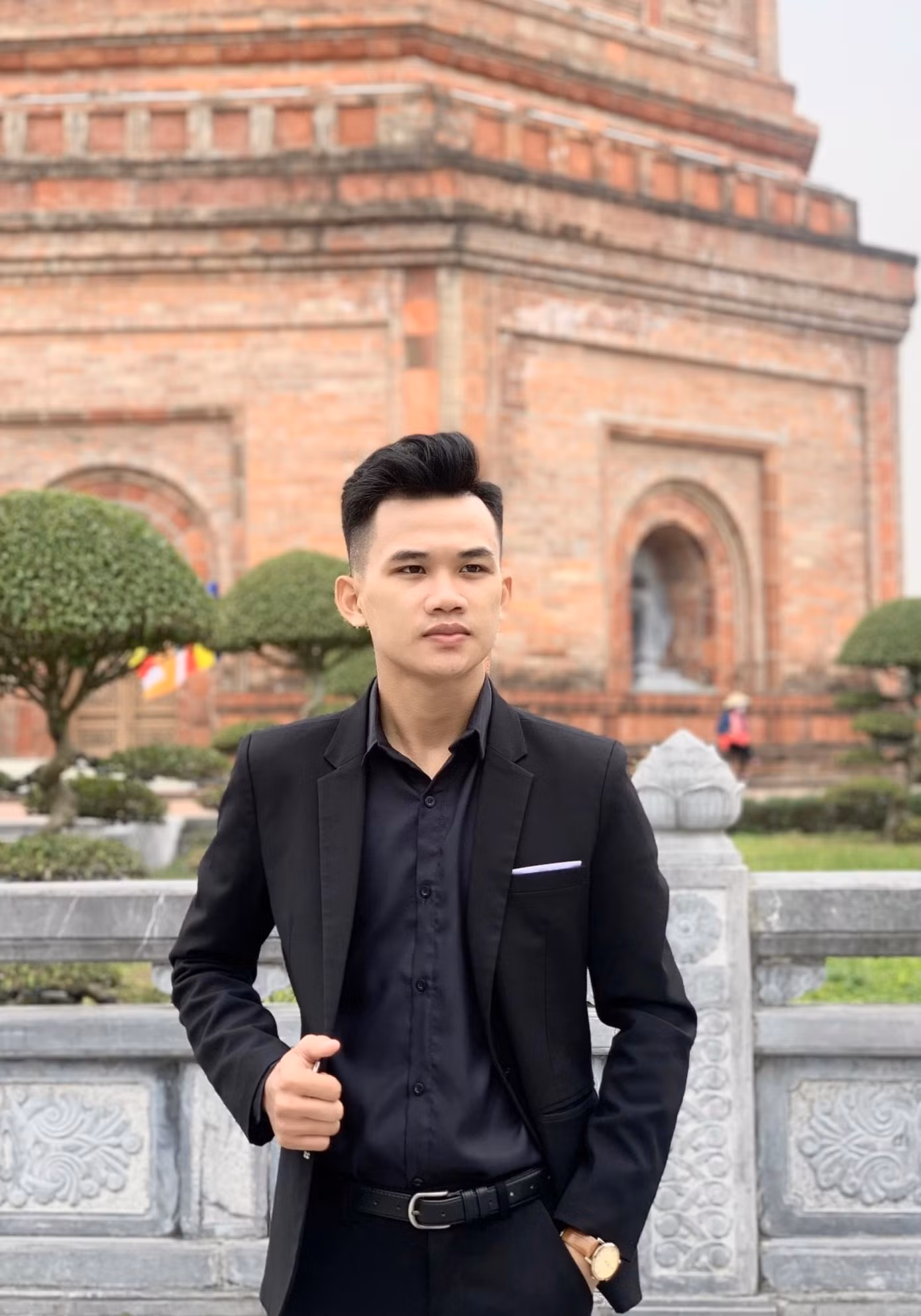 Danh Khương hiện đang là sinh viên ngành Marketing tại Trường Đại học Nam Cần Thơ.