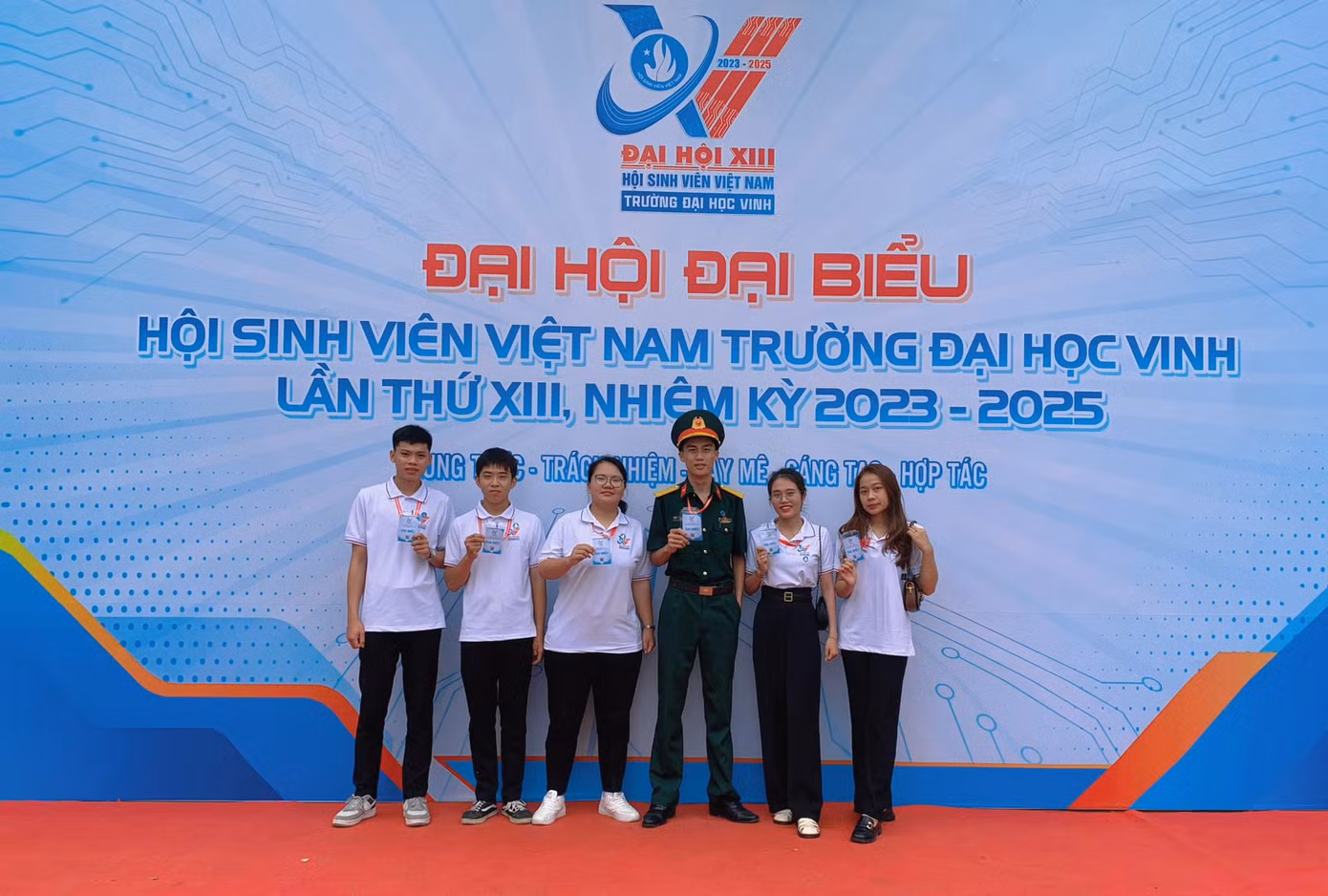 Viết Toàn tham dự Đại hội Hội Sinh viên Trường Đại học Vinh.