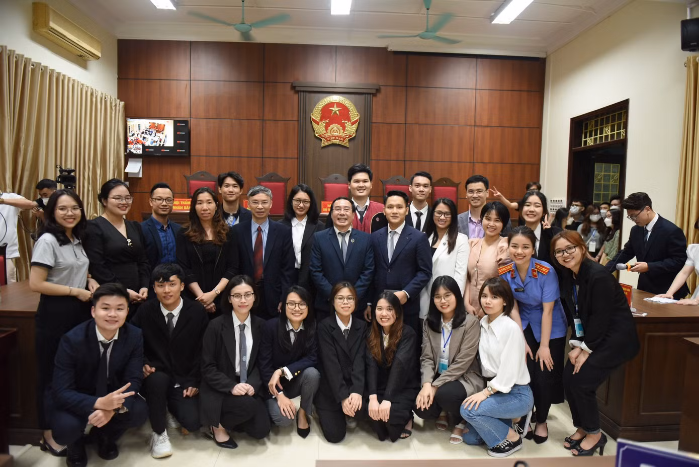 Trong quá trình học tập tại trường, Hoàng Anh đã tham gia khá nhiều hoạt động trong các Câu lạc bộ, Đội, Nhóm của trường với những vai trò, vị trí khác nhau.