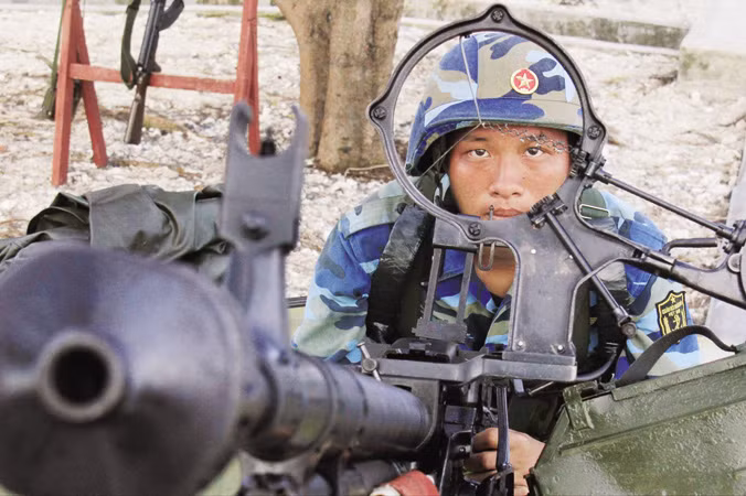 Tết sớm nơi đầu sóng ảnh 2