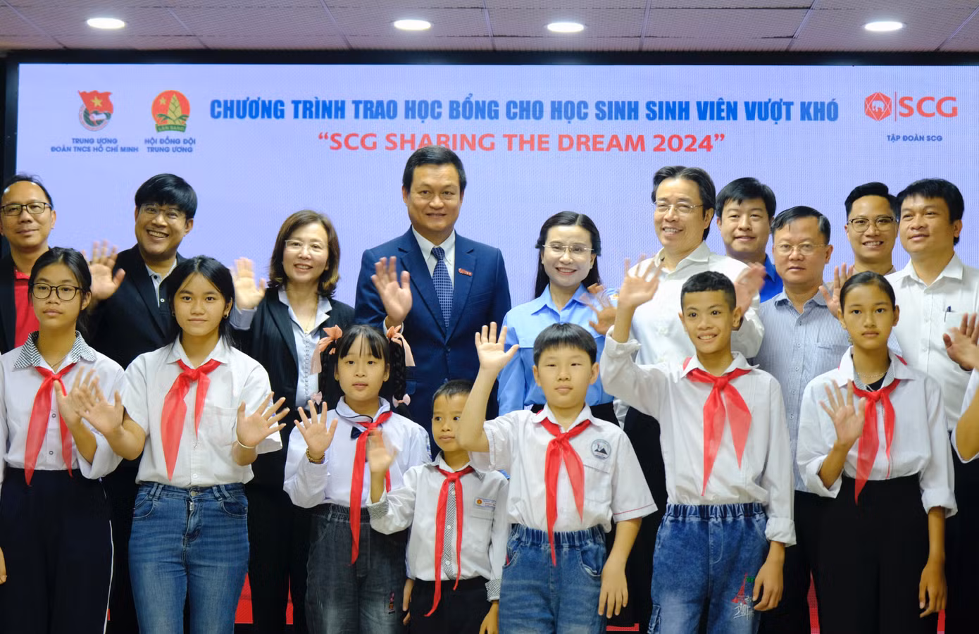 Học bổng đã hỗ trợ tích cực cho sự nghiệp bồi dưỡng và phát triển thế hệ trẻ. Ảnh: Châu Linh