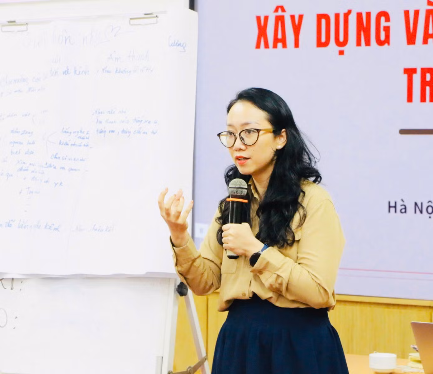 TS. Nguyễn Nga Huyền - giảng viên Trường Quản trị và Kinh doanh, Đại học Quốc gia Hà Nội.