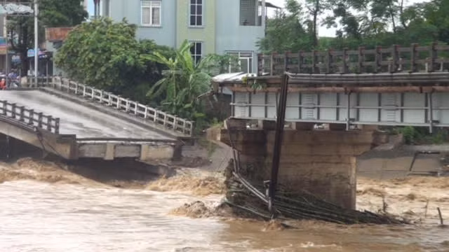 Mưa lũ dồn dập ở phía Bắc, 32 người chết, mất tích ảnh 6