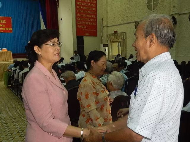 HĐND TPHCM họp bất thường bầu các lãnh đạo chủ chốt ảnh 3