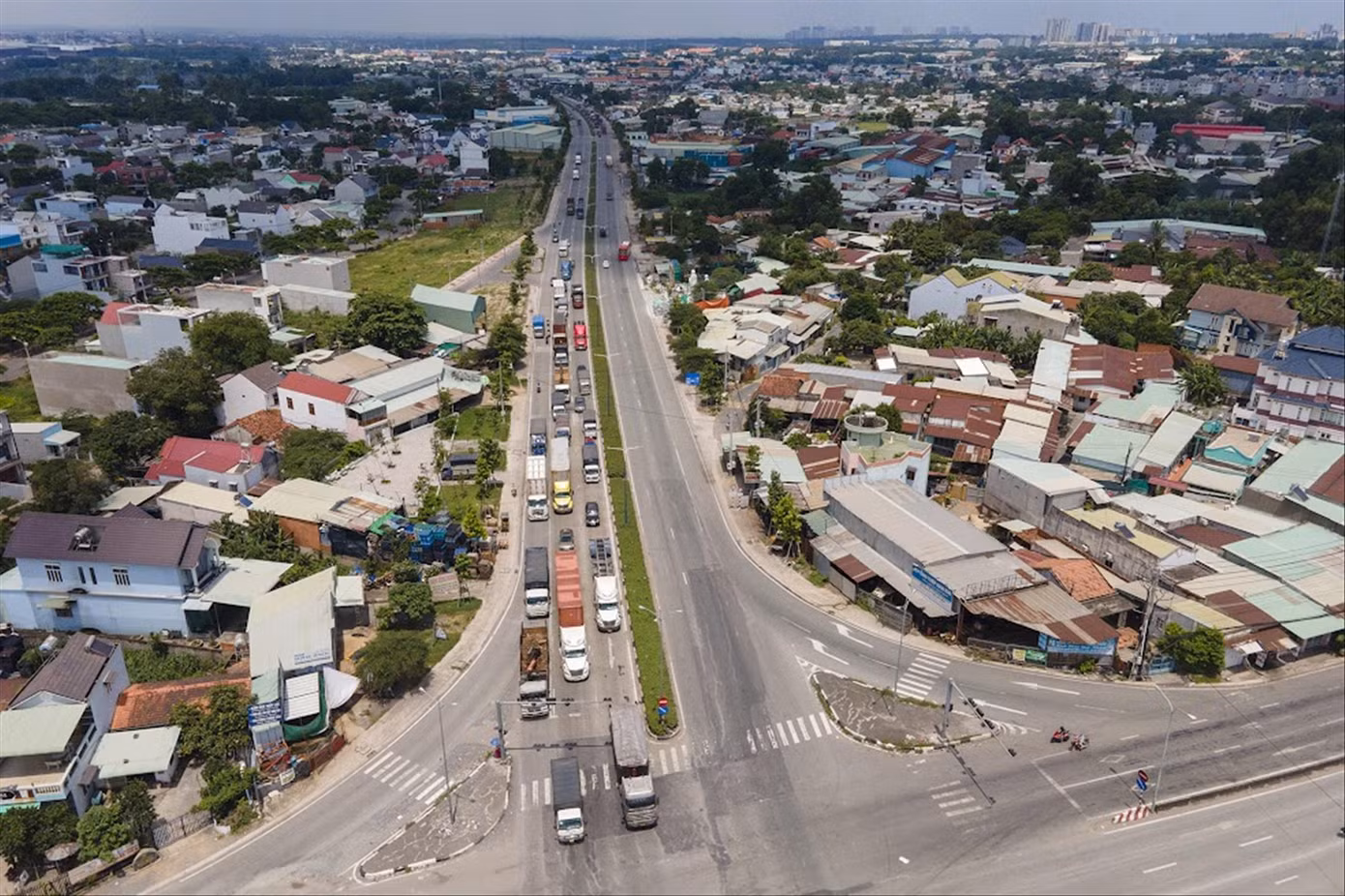 Một đoạn vành đai 3 TPHCM Ảnh: Phạm Nguyễn