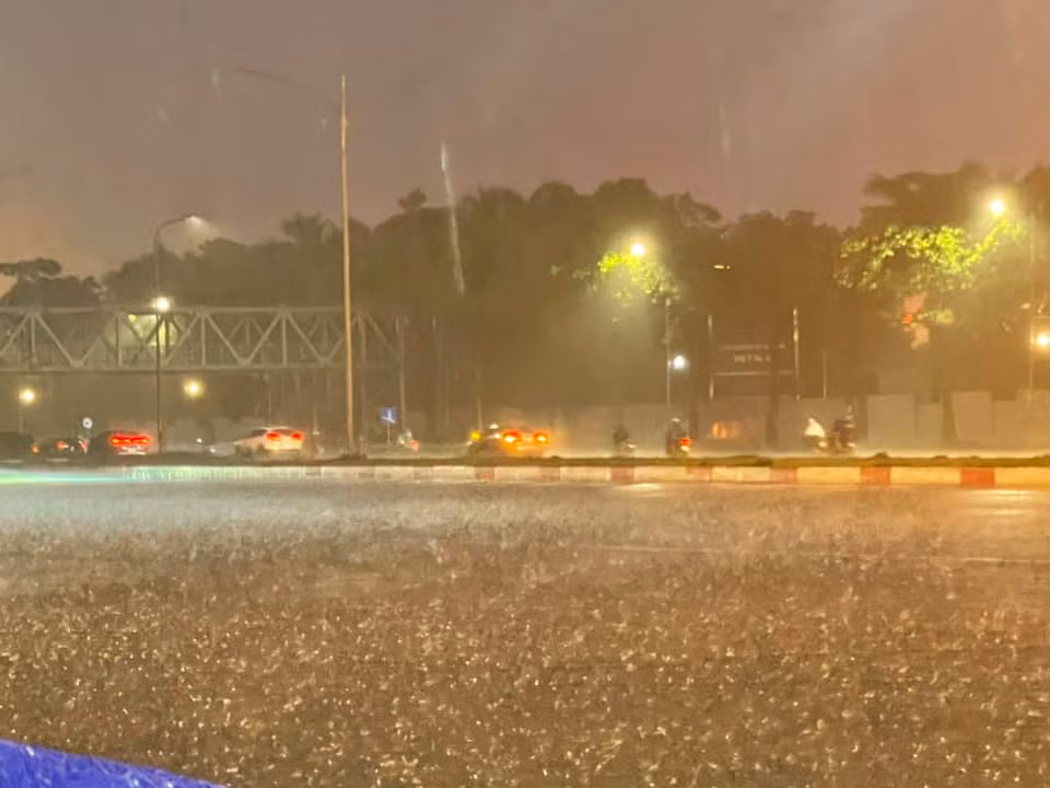 Khu vực sân vận động Mỹ Đình