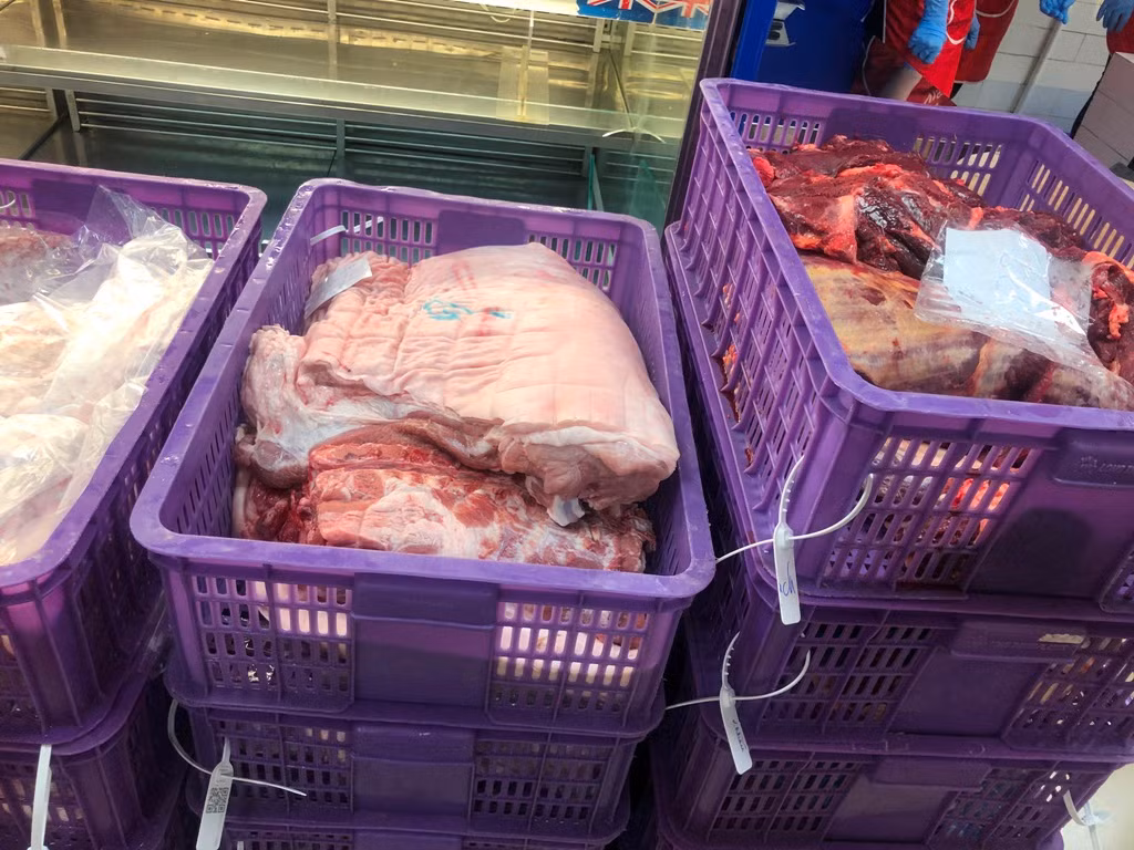 Doanh nghiệp không dám hạ giá thịt heo vì sợ dân nghi 'có vấn đề' ảnh 10