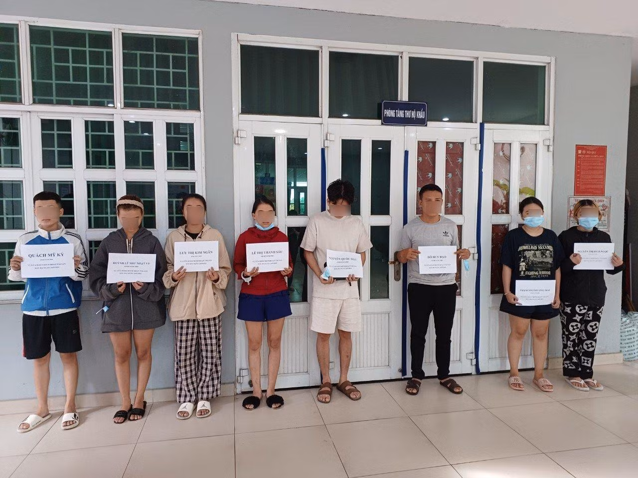 Các đối tượng liên quan đến đường dây lừa đảo chiếm đoạt tài sản do Đạt và Sáu cầm đầu.
