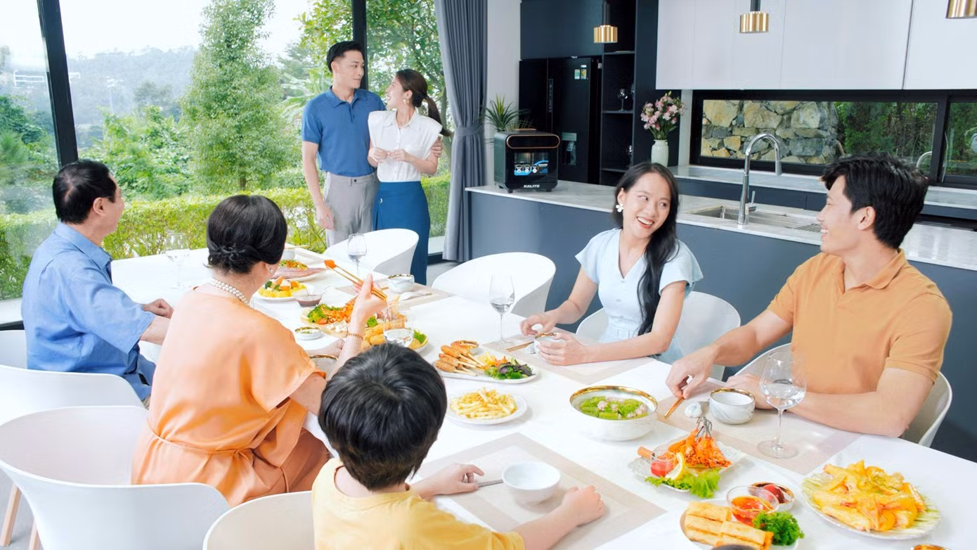 Người phụ nữ hiện đại vừa tự tin, xinh đẹp, vừa khéo léo, đảm đang