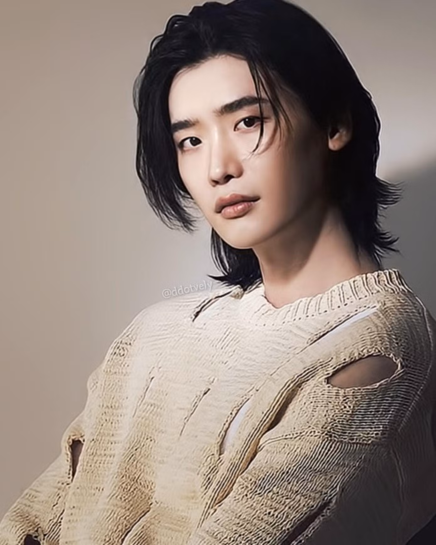6. Lee Jong Suk: Nam diễn viên 8x chưa có tác phẩm mới kể từ khi xuất ngũ vào năm ngoái. Nhưng sức hút của anh vẫn không hề giảm sút. Người hâm mộ đang chờ đợi màn tái xuất của Lee Jong Suk trong năm nay với "Big Mouth".