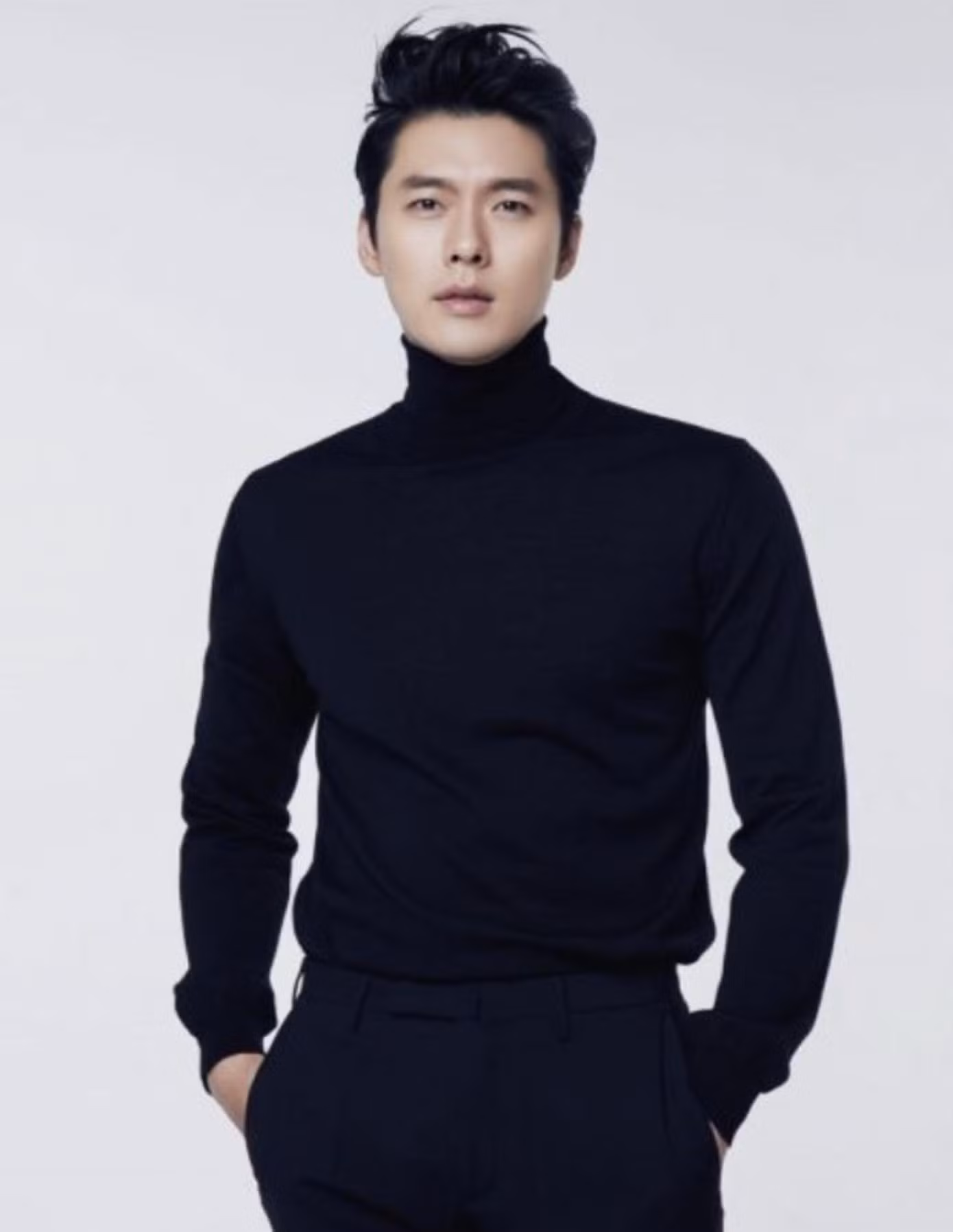 2. Hyun Bin: Ngôi sao "Hạ cánh nơi anh" nhận được 3,1% phiếu bầu. Điều khiến người hâm mộ tiếc nuối là bạn diễn kiêm vị hôn thê của anh, "nữ thần" Son Ye Jin, không có tên trong Top 15.