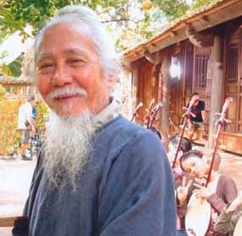 Nghệ sỹ Mai Thành trên phim trường "Long thành cầm giả ca"
