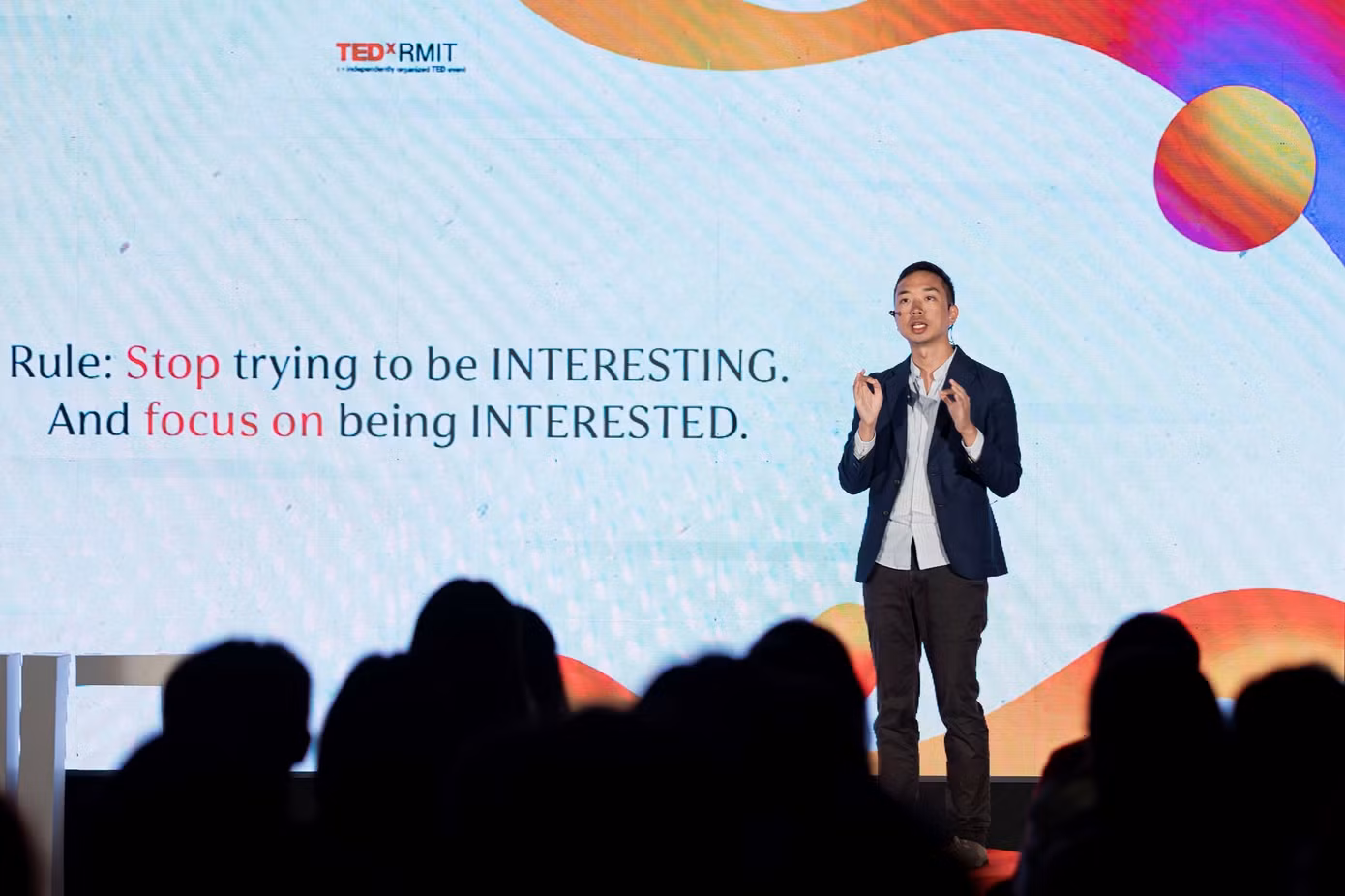 Ông Hảo Trần, Tổng giám đốc Vietcetera (Ảnh: UK Motion và TEDxRMIT)