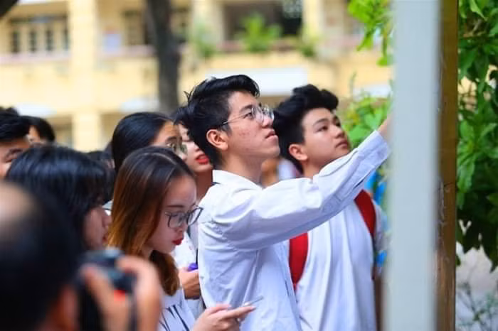 Xếp hạng đại học vì "cuộc chiến" tuyển sinh đang ngày càng gay gắt.