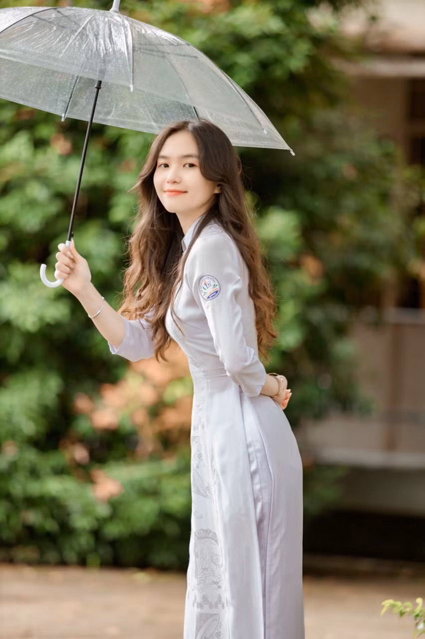 Ngô Thị Hồng Thắm, sinh viên trường Đại học FPT TP. HCM, khoa Quản trị kinh doanh chuyên ngành Quản trị truyền thông đa phương tiện.