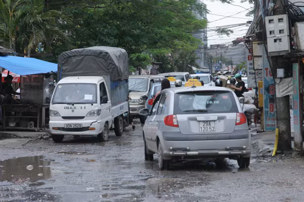 Thường xuyên xảy ra tình trạng ùn ứ