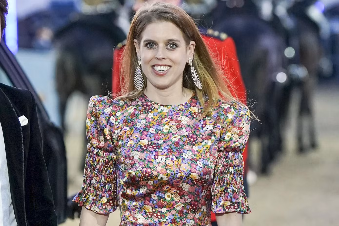 Công chúa Beatrice của Anh chốt Top 10. Cô mua 55 món đồ thời trang mới vào năm 2022, trong đó 46 món có tổng giá trị 87.255 bảng Anh (2,5 tỷ đồng). Giá trung bình mỗi món là 1.896 bảng Anh (54 triệu đồng). Ảnh: Getty Images.