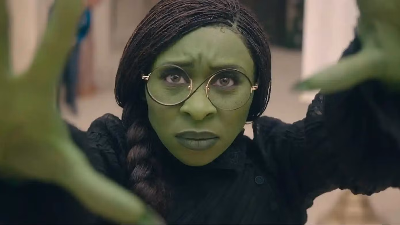 Tạo hình của Cynthia Erivo trong vai "phù thủy da xanh" Elphaba.