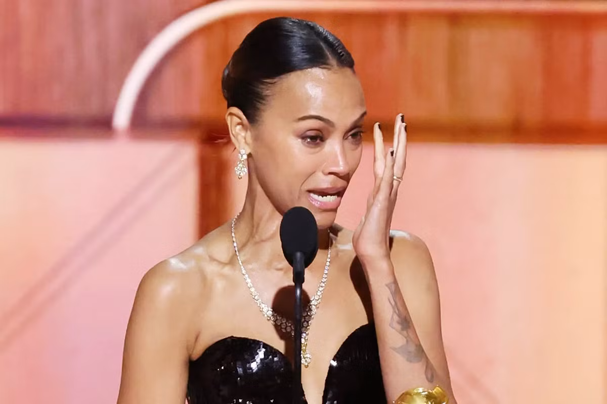 Zoe Saldana xúc động khi lần đầu được gọi tên tại Quả cầu Vàng 2025.