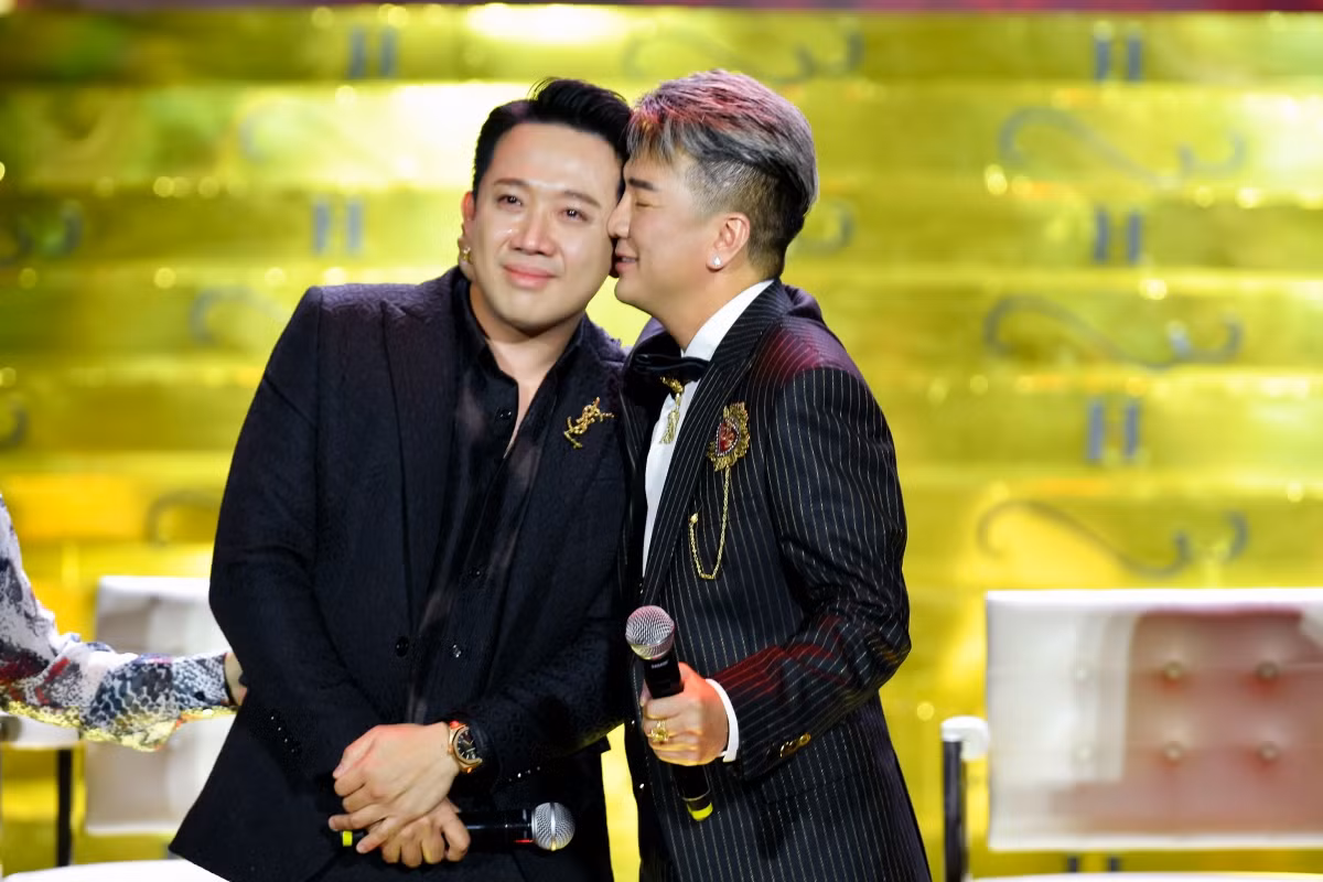 Trấn Thành là người ít nhiều nhìn thấy mục đích của Đàm Vĩnh Hưng khi làm phim về cuộc đời.