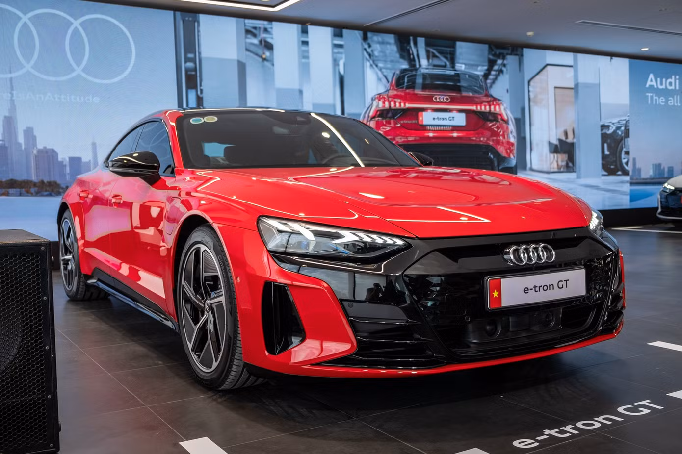 Audi e-tron GT được phân phối chính hãng tại Việt Nam từ năm 2022.