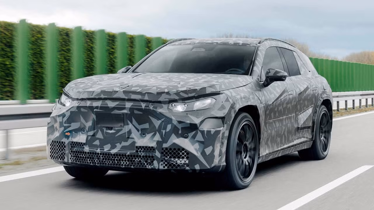 Hình ảnh đầu tiên về chiếc SUV điện hiệu suất cao mới của Mercedes-AMG.