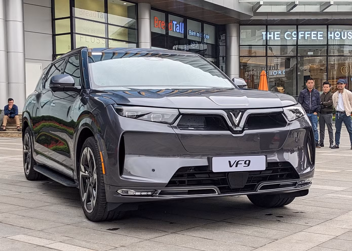 VinFast VF 9