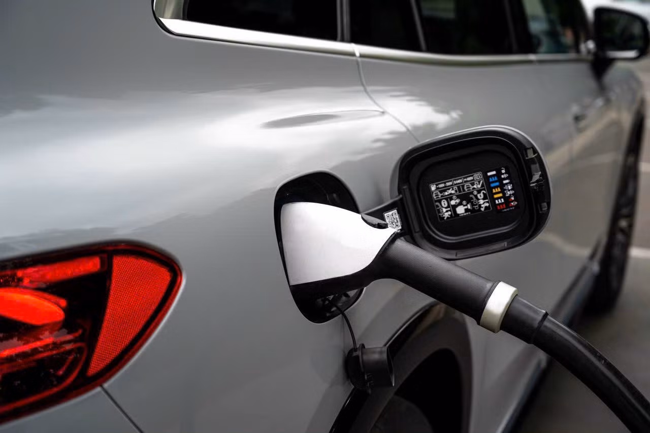 Pin thể rắn sẽ giúp xe điện Mercedes trong tương lai có thể đi xa hơn và sạc cũng nhanh hơn.