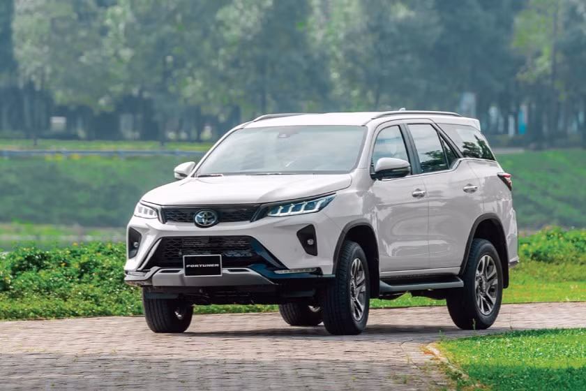 fortuner-legender.jpg